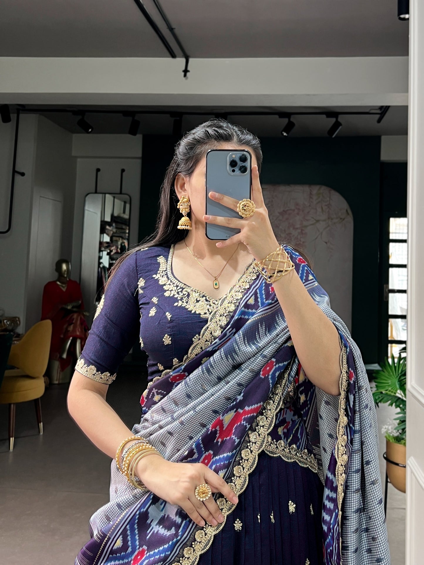Rich Vichitra silk, graceful flair, and the timeless charm of Tussar silk come together to create a lehenga that speaks pure sophistication. 🌟