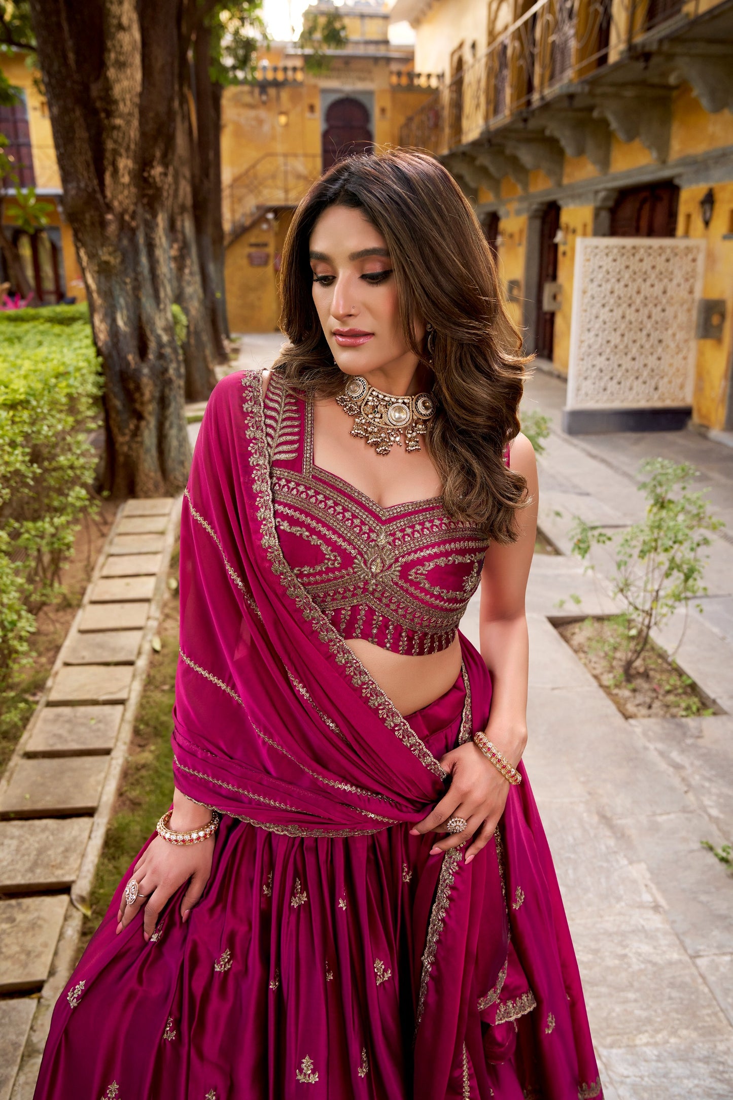 This Rangoli lehenga features exquisite embroidery work, designed to offer a rich texture and elegant silhouette 🦚