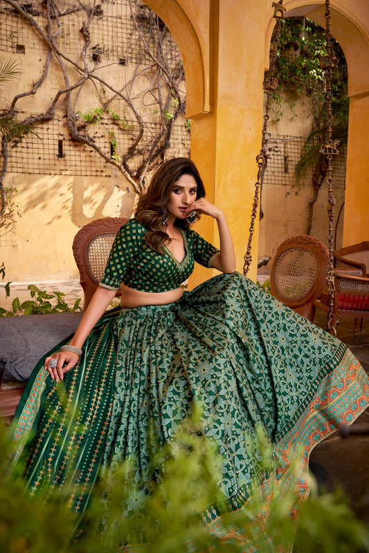 Rich textures of Tasar silk enhanced with iconic sparkle work for a look thatโs timeless, festive, and unforgettable โจ