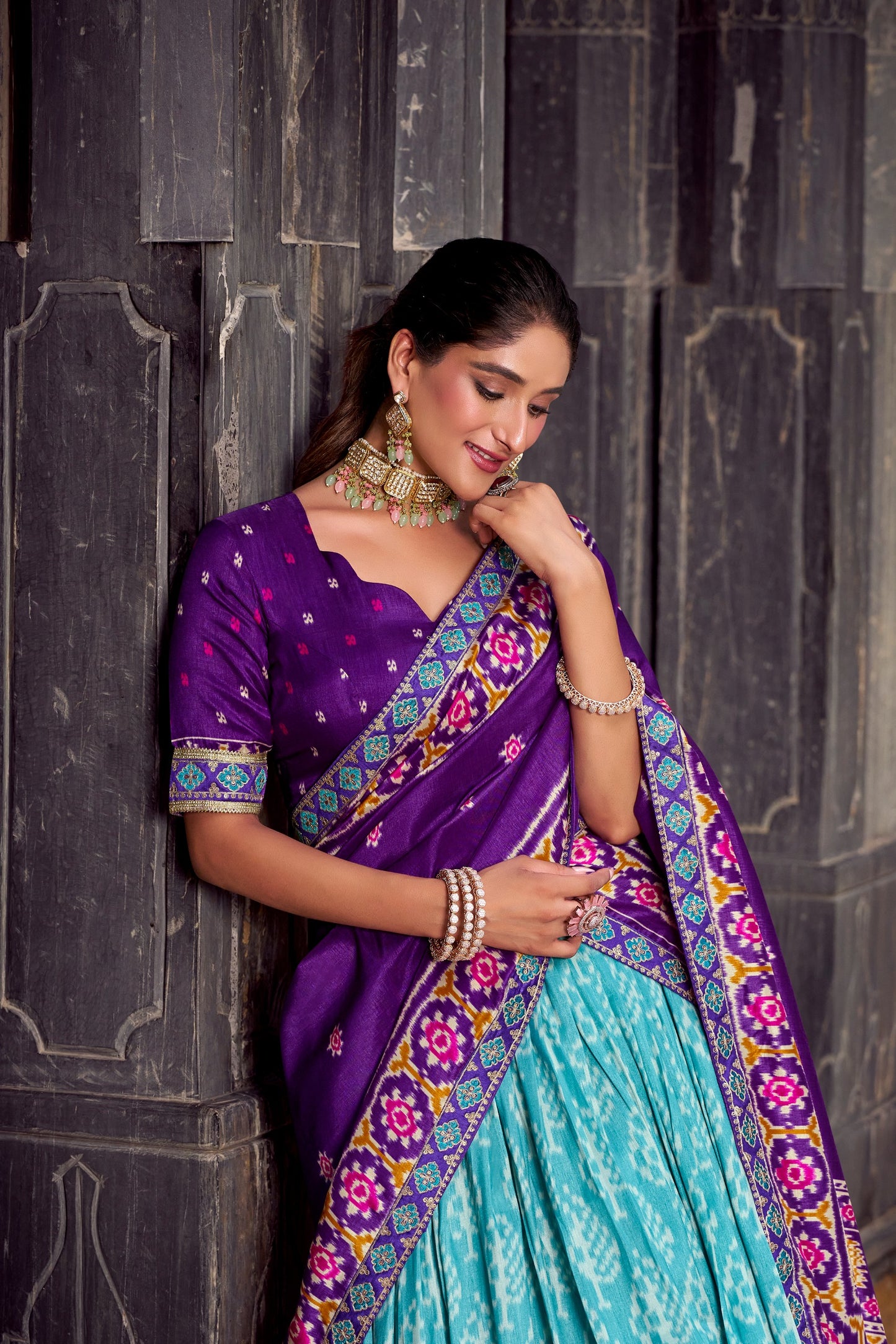 When the richness of Tasar silk meets the art of Ikkat – tradition gets a stylish update. 🥀