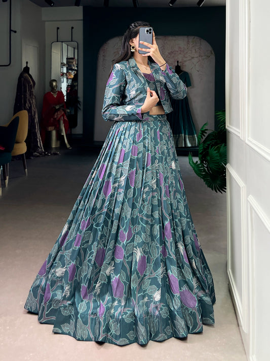 Designed for modern celebrations, this Tasar silk printed co-ord lehenga blends comfort, craft, and couture-like finesse effortlessly β¨