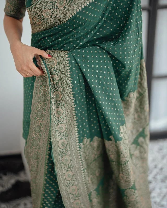 This beautiful saree is elegantly decorated with gorgeous Solid Jacquard weave that gives a perfect look to the outfit.