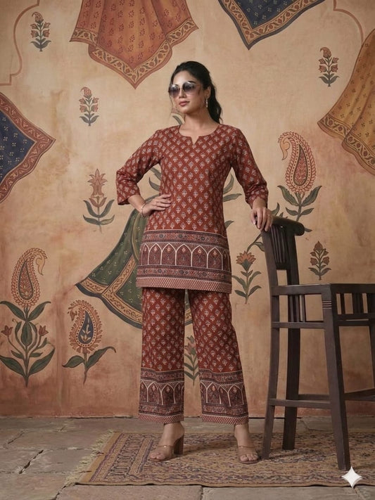 BEAUTIFUL CROSS PRINTED COORDS SET