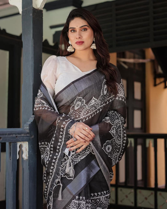 ✨New Exclusive Design Introducing a Fresh Perspective in Saree