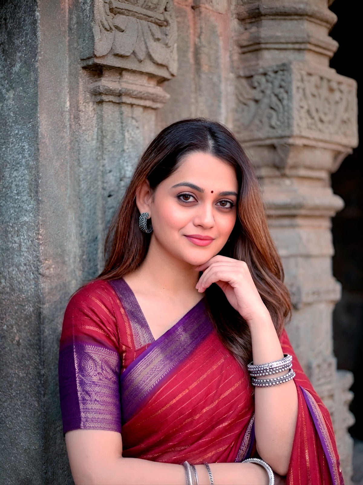 Light on the body, elegant in style A crepe stripe weaving saree made for everyday comfort ✨