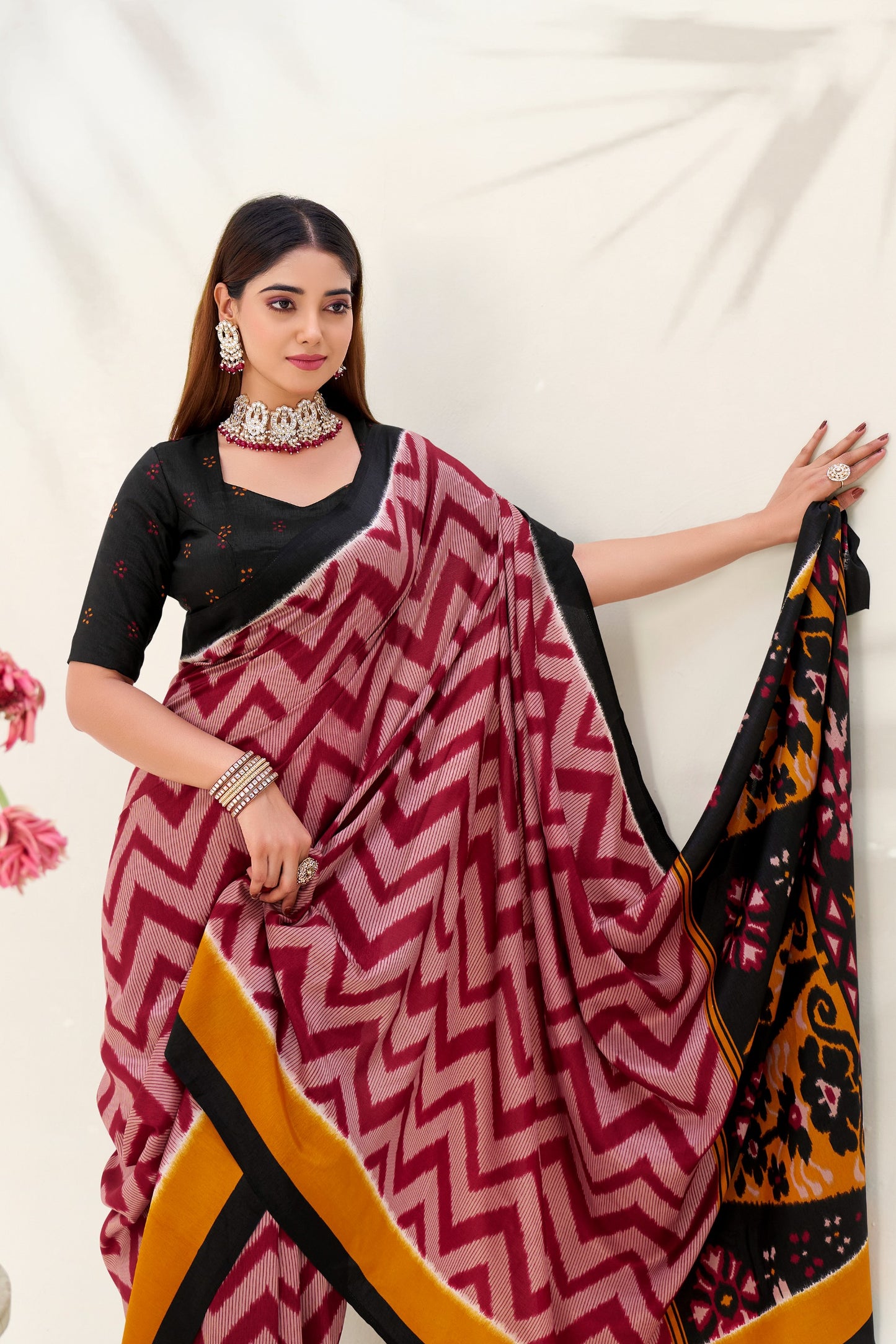 Zigzag weaves, tasar silk, and a drape that makes every moment elegant 🪸