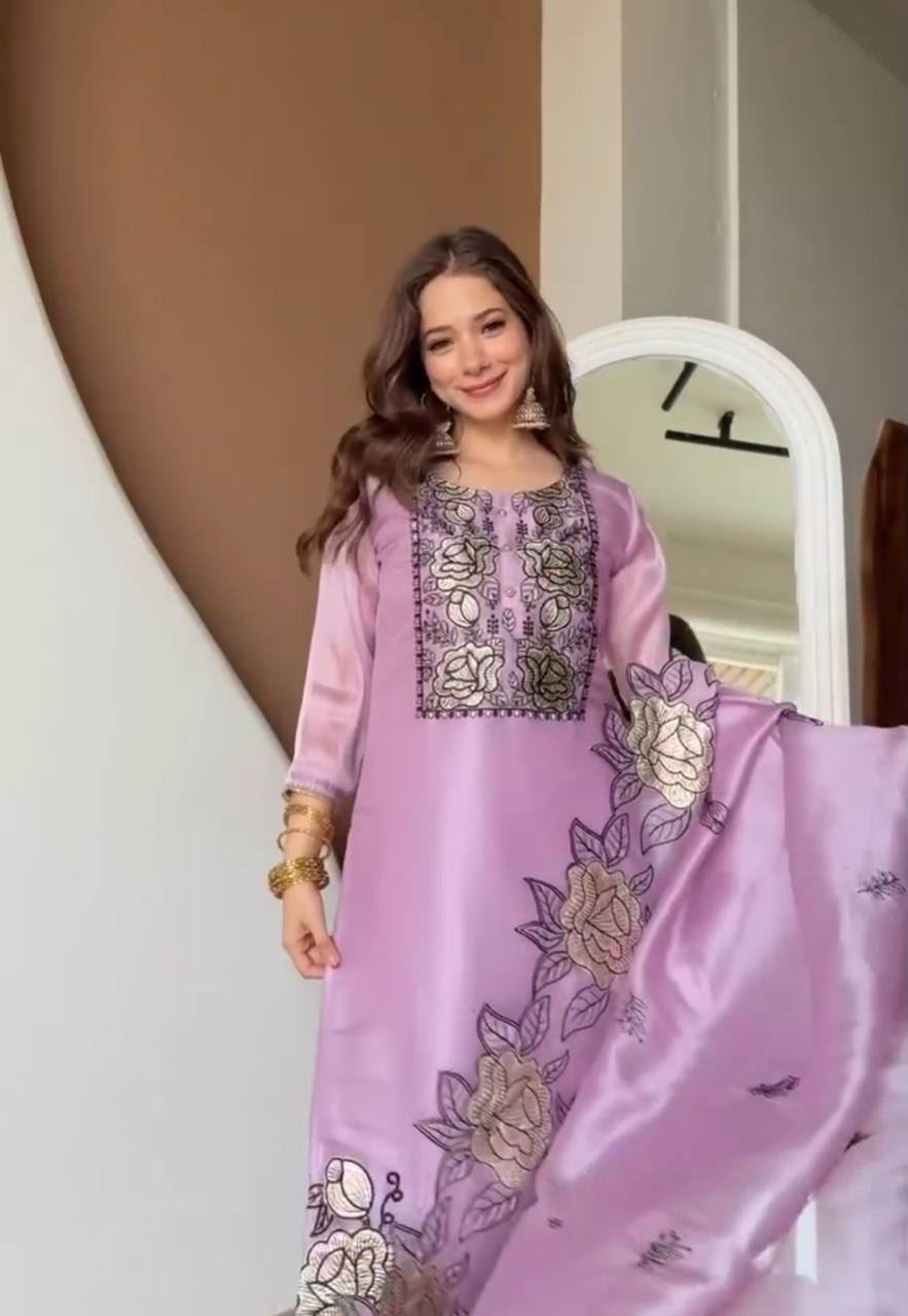 Women's Floral Embroidered Organza Kurta Pant Set with Dupatta