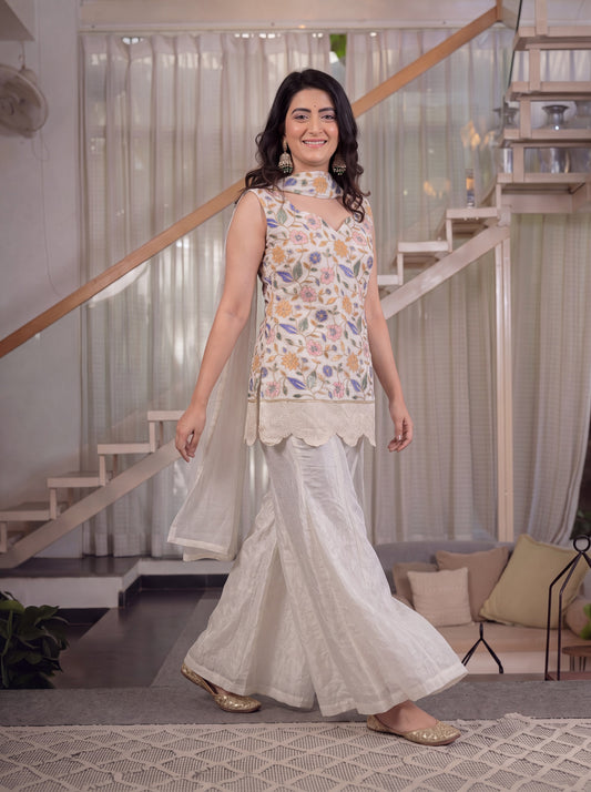 Women's SharWomen's Sharara Set in Cream Fendi Crush with Floral Embroidery
