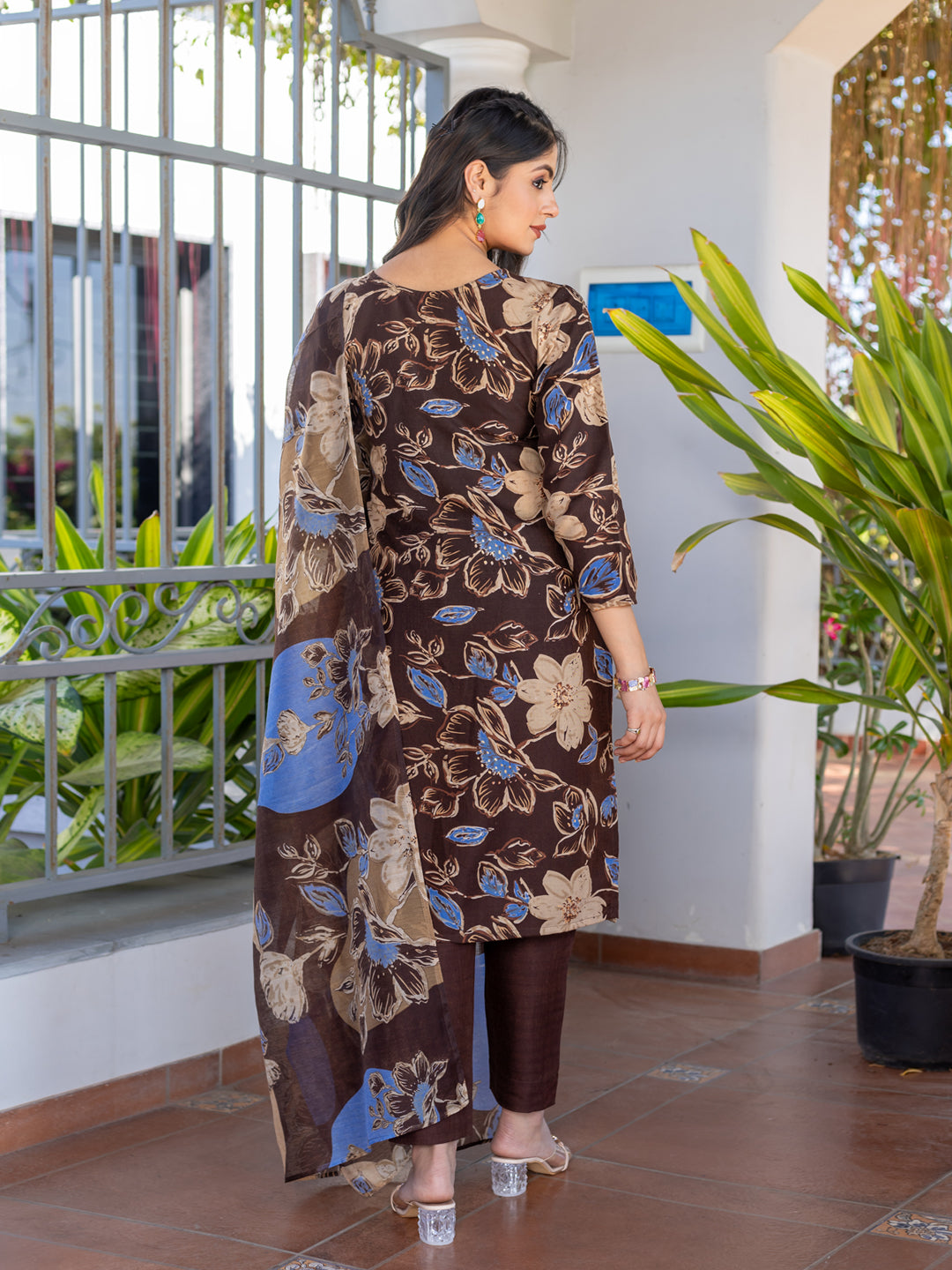 Contemporary Coffee Brown Floral Print Kurta Set with Lightweight Matching Dupatta