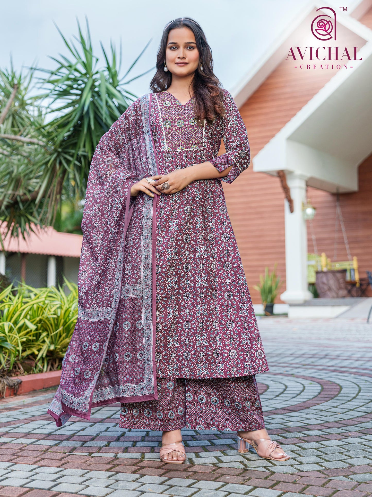Pure Cotton Printed Fabric with Delicate Handwork salwar kameez