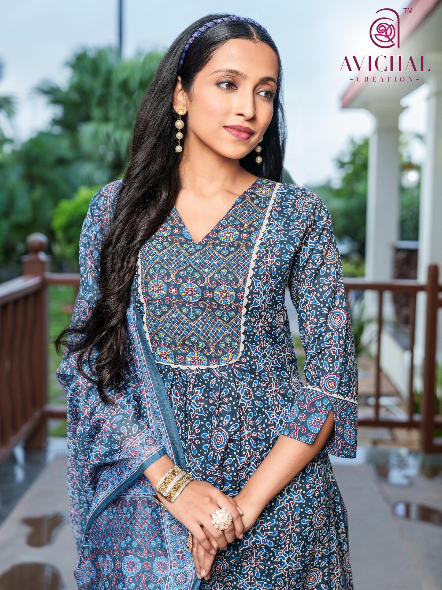 Pure Cotton Printed Fabric with Delicate Handwork salwar kameez