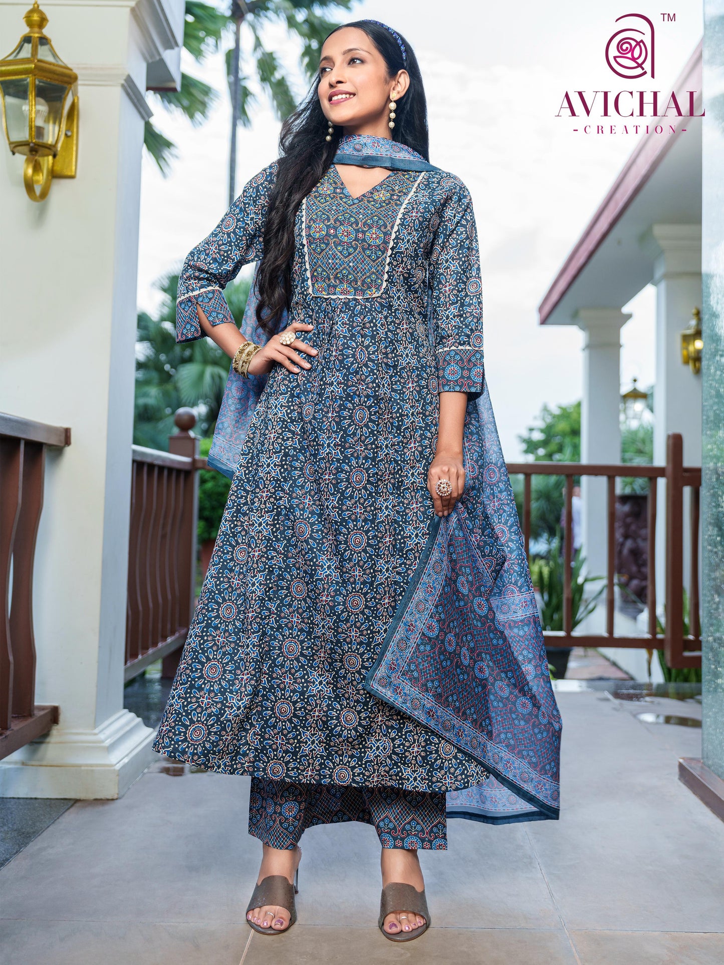 Pure Cotton Printed Fabric with Delicate Handwork salwar kameez