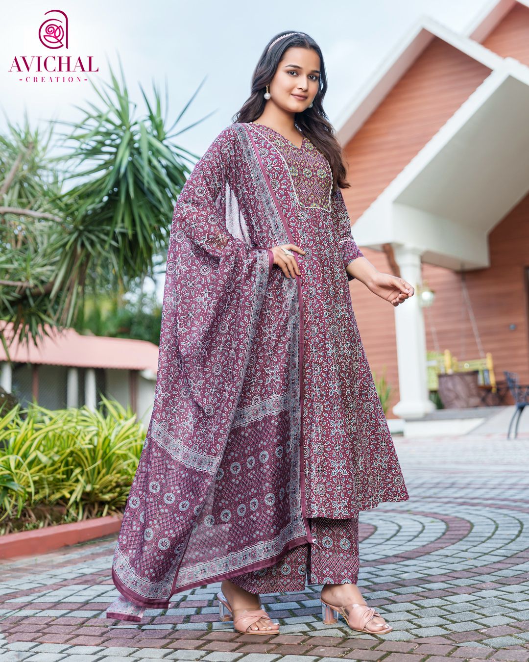 Pure Cotton Printed Fabric with Delicate Handwork salwar kameez