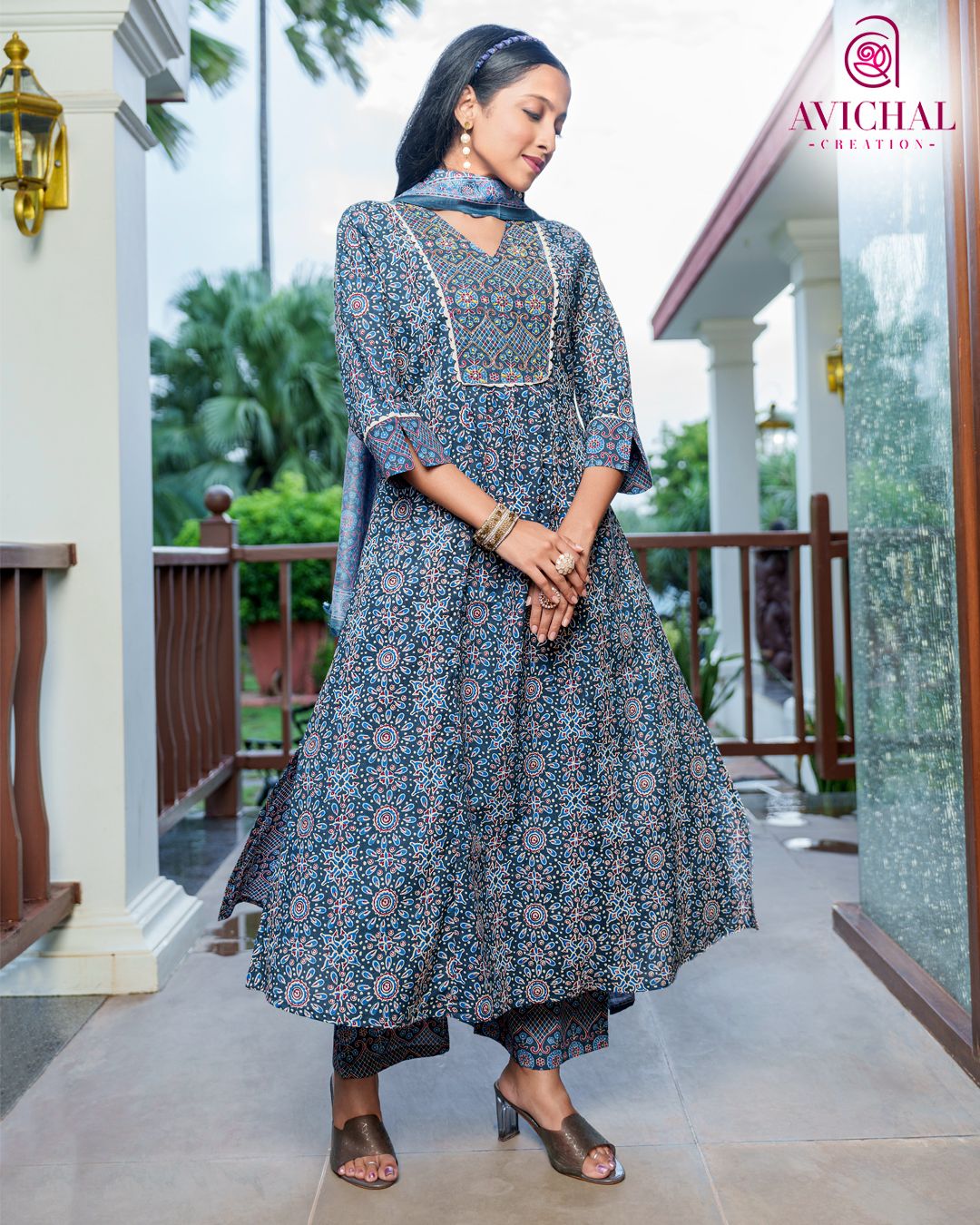 Pure Cotton Printed Fabric with Delicate Handwork salwar kameez