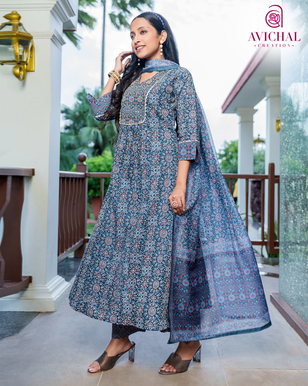 Pure Cotton Printed Fabric with Delicate Handwork salwar kameez