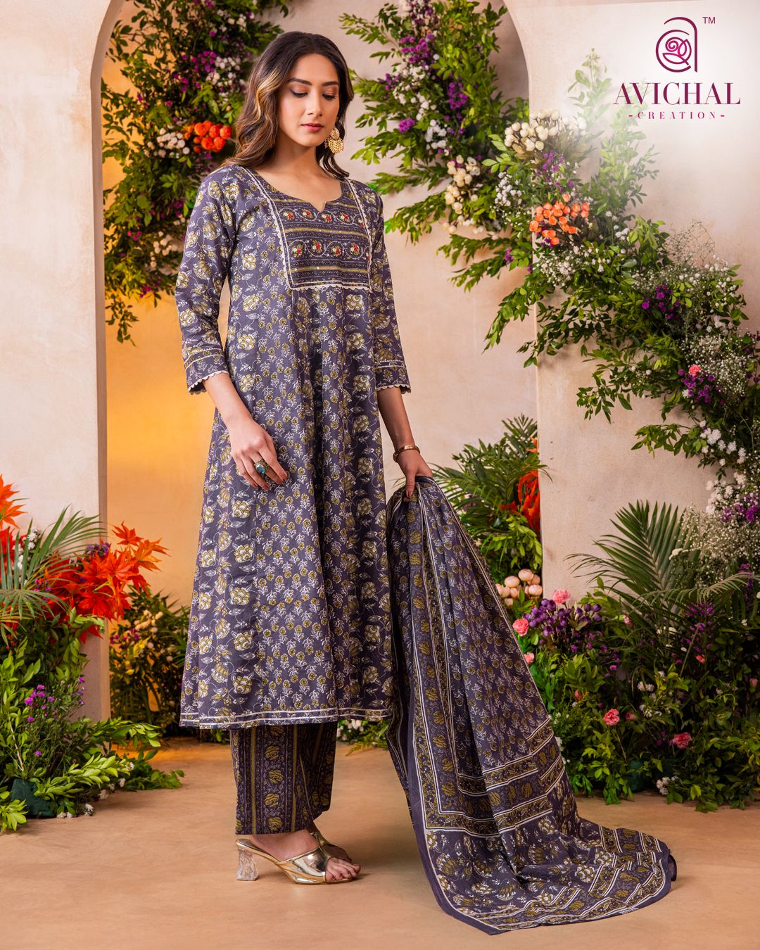 Pure Cotton Printed Fabric with Delicate Handwork salwar kameez