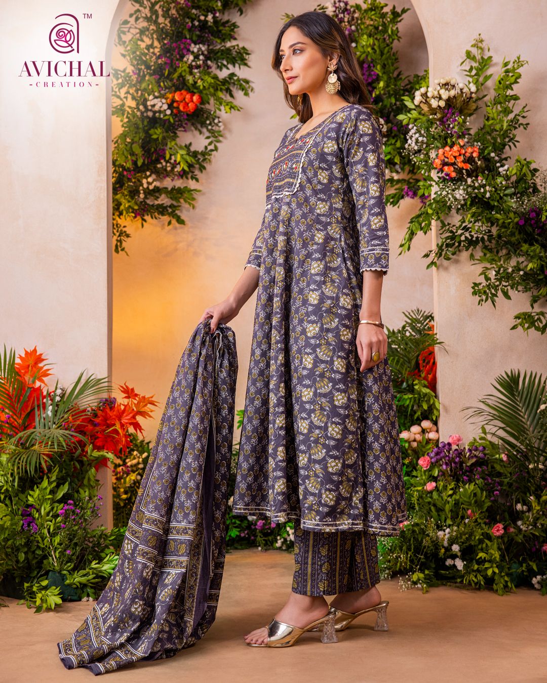 Pure Cotton Printed Fabric with Delicate Handwork salwar kameez