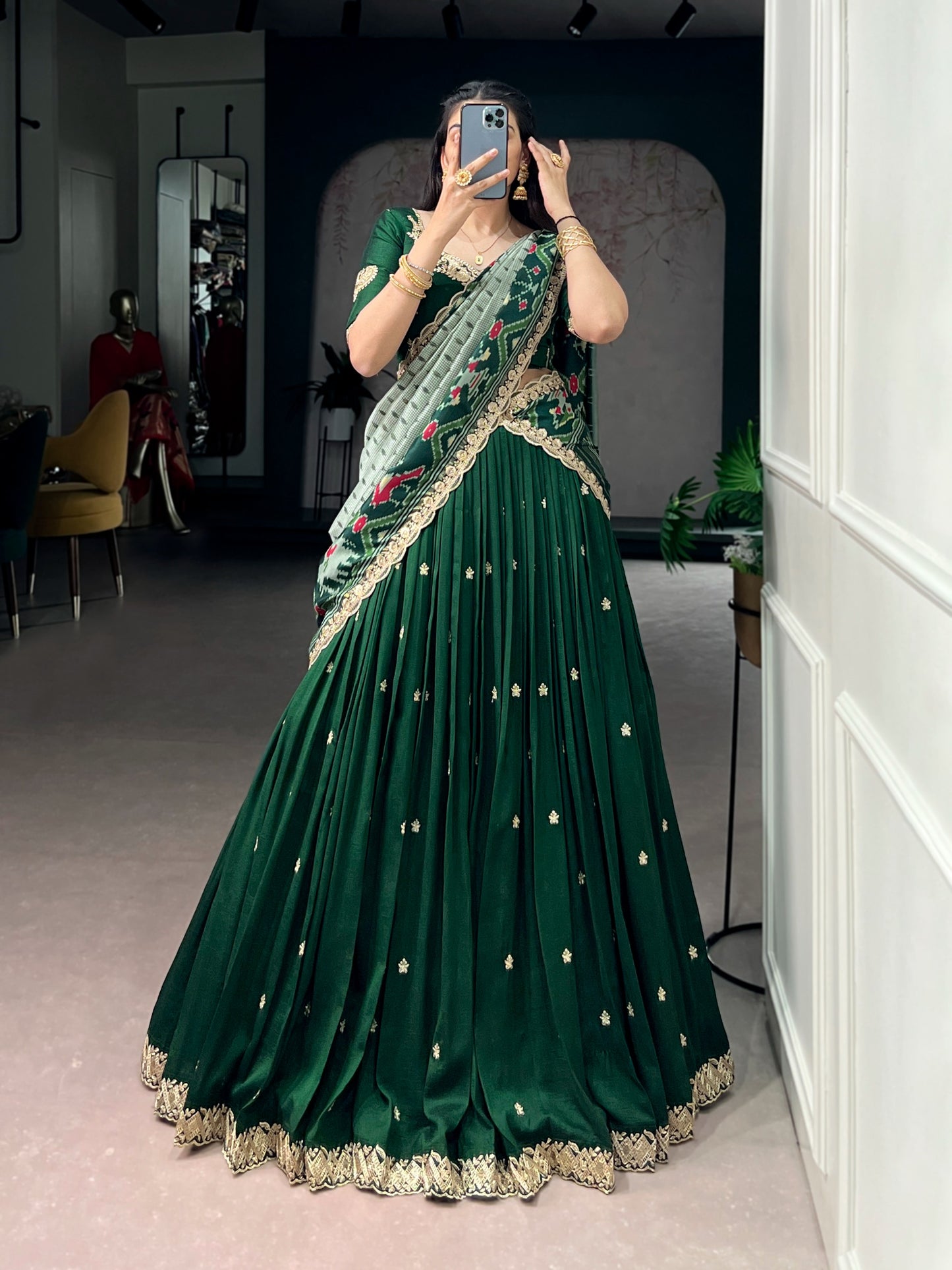 Rich Vichitra silk, graceful flair, and the timeless charm of Tussar silk come together to create a lehenga that speaks pure sophistication. 🌟