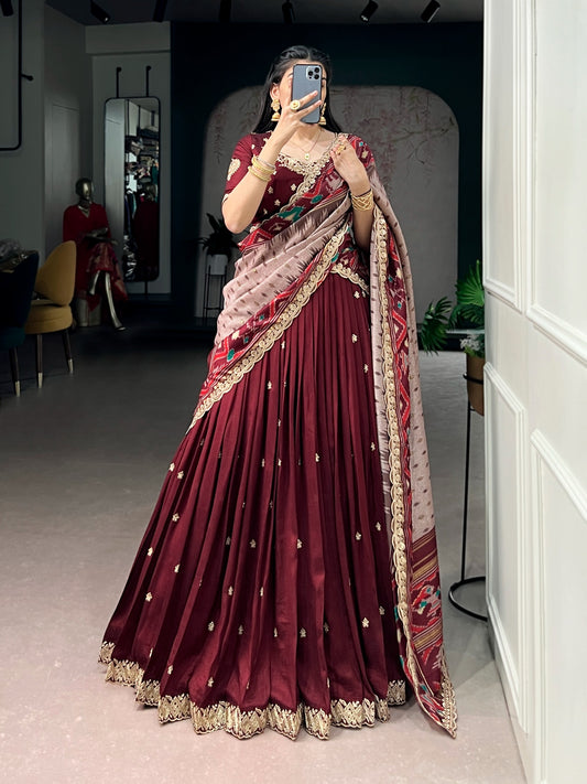 Rich Vichitra silk, graceful flair, and the timeless charm of Tussar silk come together to create a lehenga that speaks pure sophistication. 🌟