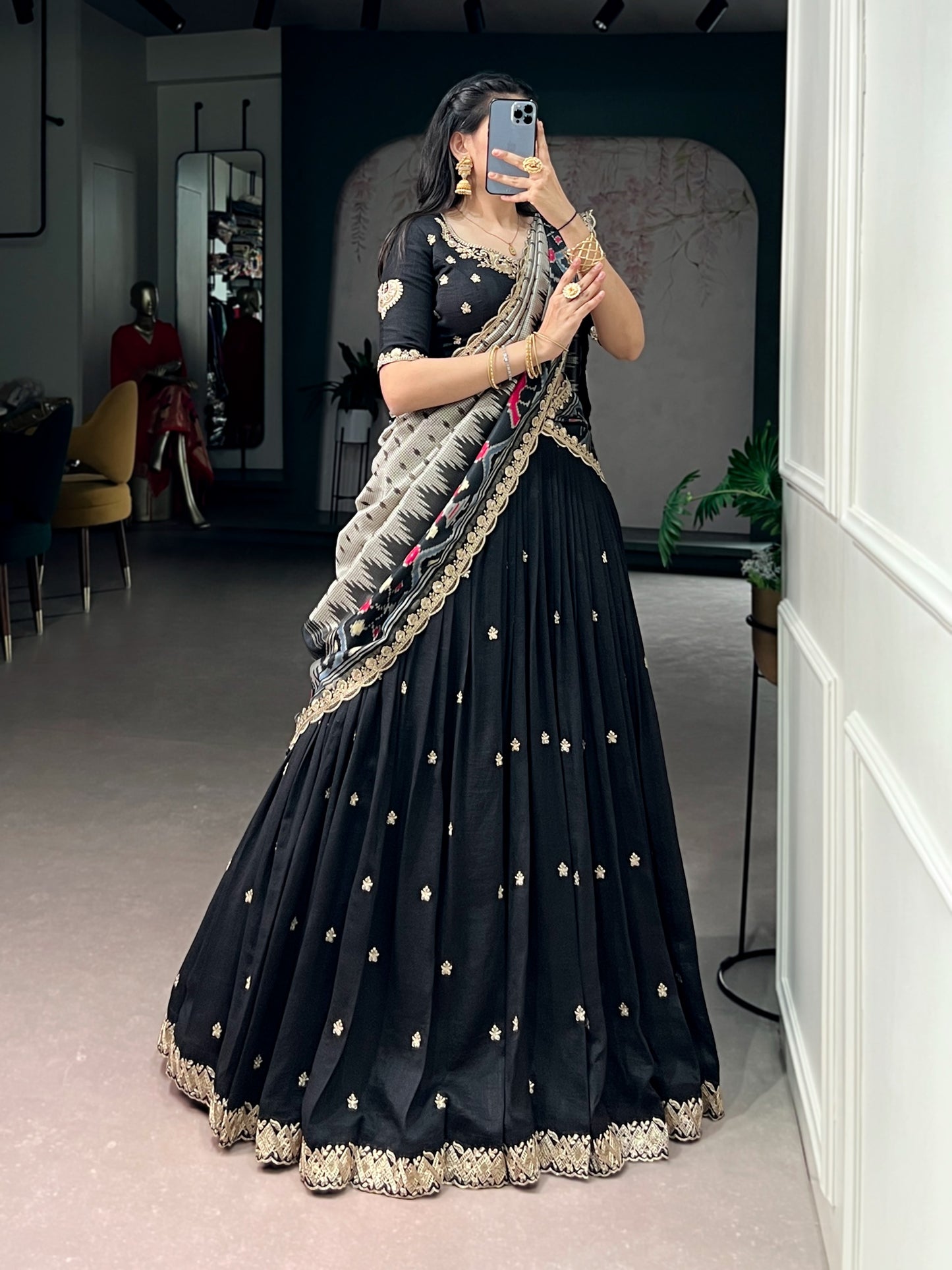 Rich Vichitra silk, graceful flair, and the timeless charm of Tussar silk come together to create a lehenga that speaks pure sophistication. 🌟