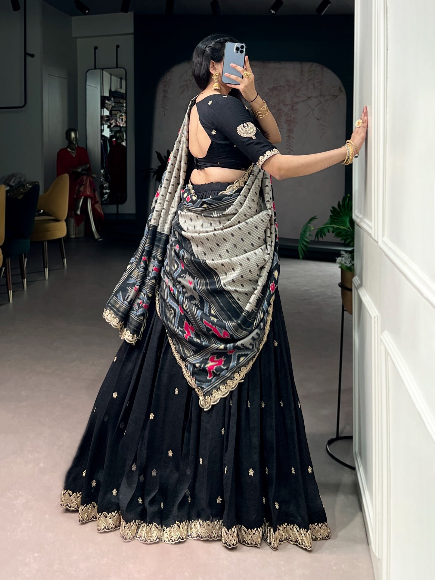 Rich Vichitra silk, graceful flair, and the timeless charm of Tussar silk come together to create a lehenga that speaks pure sophistication. 🌟