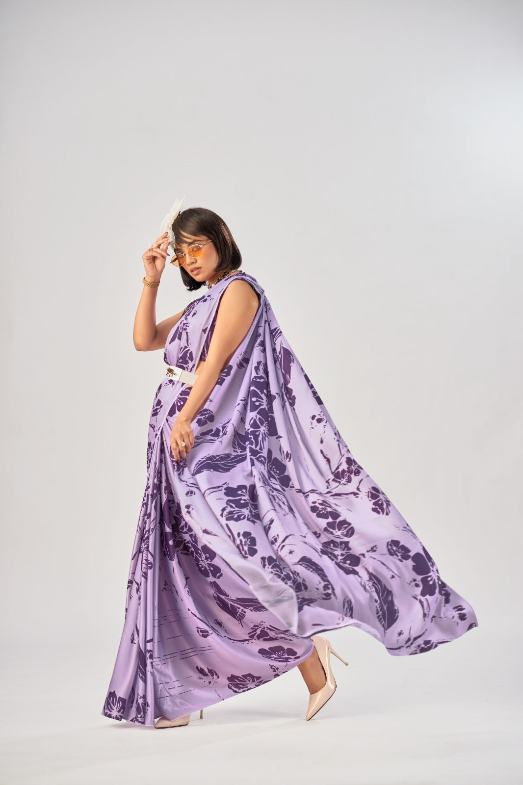 Satin silk ki smooth shine aur elegant prints… effortless grace in every drape