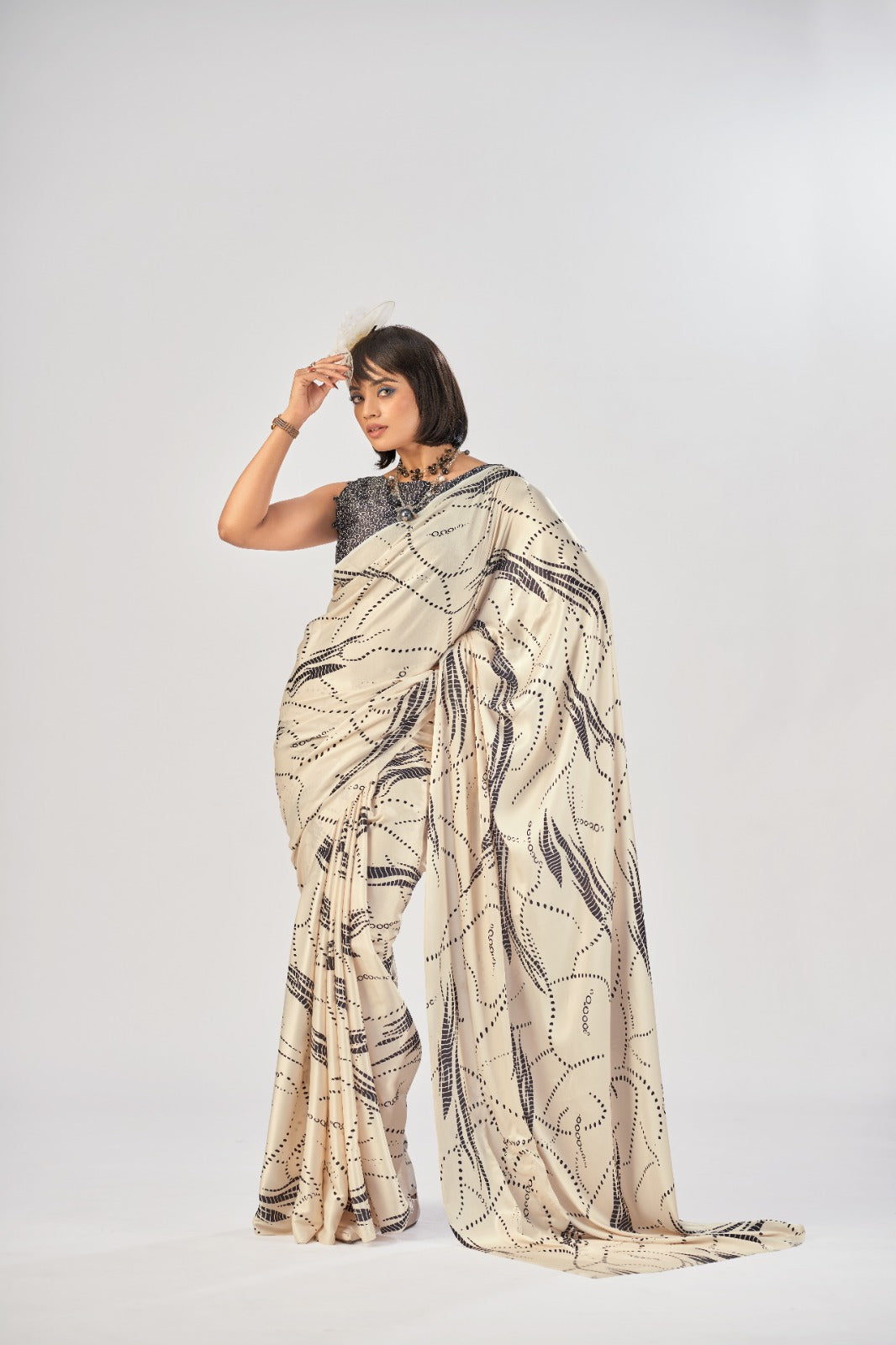 Satin silk ki smooth shine aur elegant prints… effortless grace in every drape