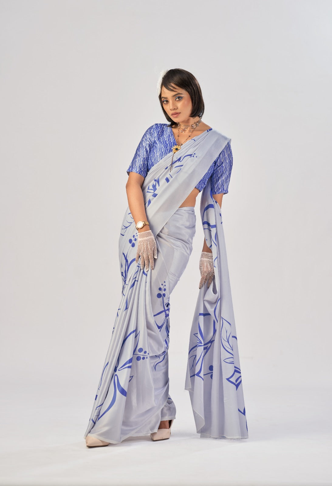 Satin silk ki smooth shine aur elegant prints… effortless grace in every drape