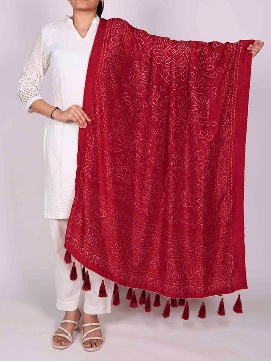 Grace wrapped in Tasar silk.