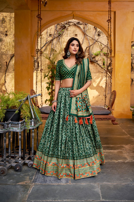 Rich textures of Tasar silk enhanced with iconic sparkle work for a look that’s timeless, festive, and unforgettable ✨