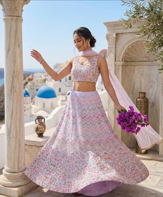 Shop this beautiful lehnga set to twirl around & look Preety 👌👌