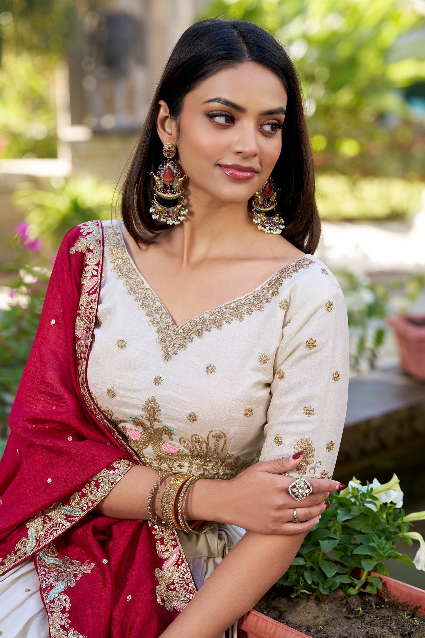 A bridesmaid statement in serene shades 🕊️