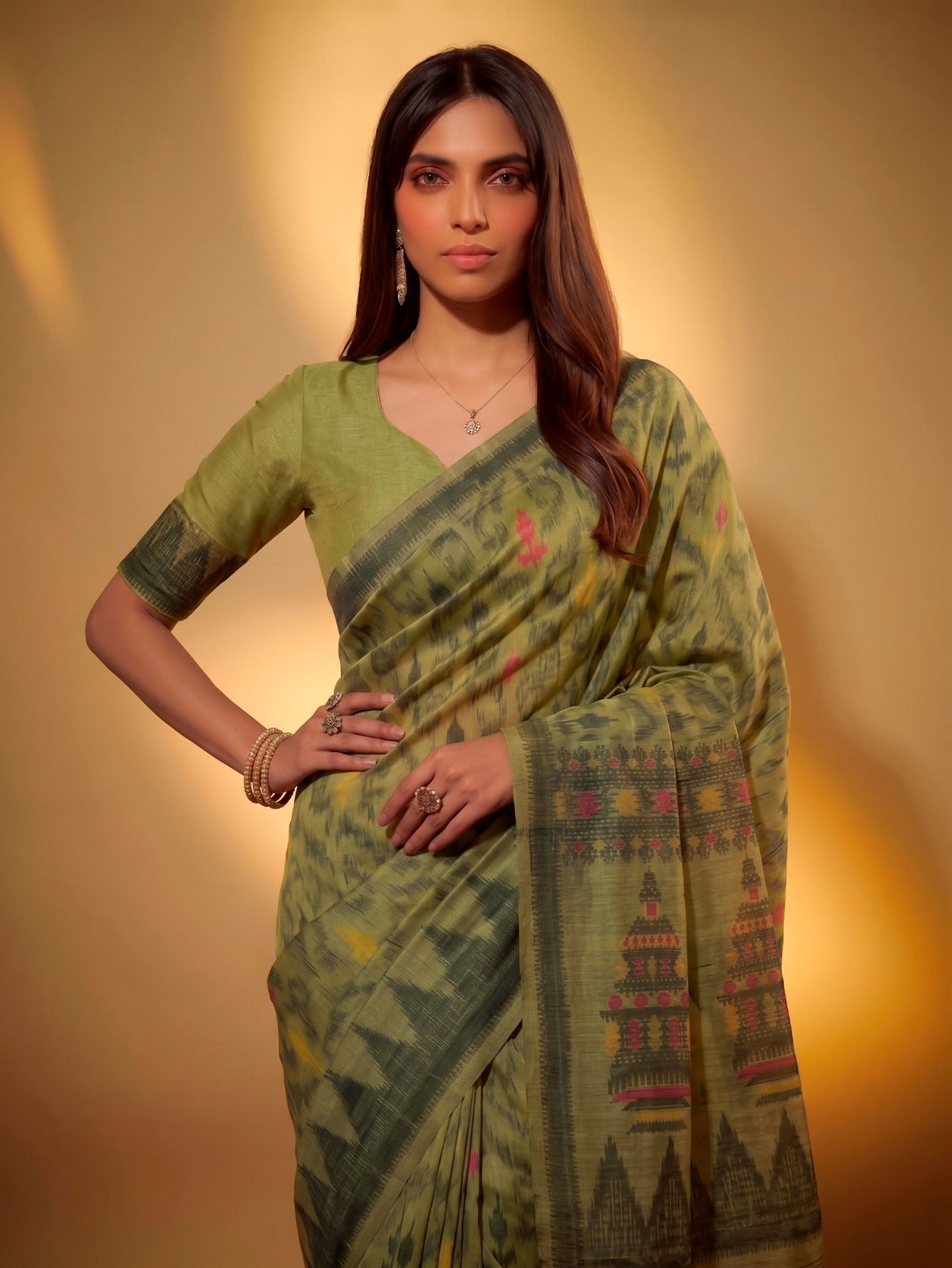 omfort meets style in this soft Poly Cotton printed saree—perfect for your everyday elegance. 🍂