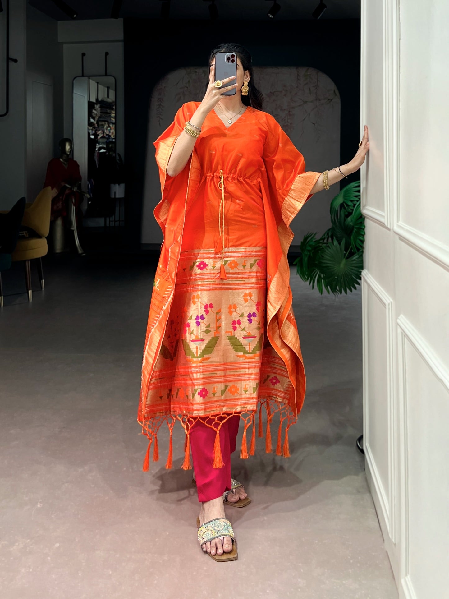 Drape yourself in royal comfort – Jacquard Kaftans made to shine in every moment 🪸