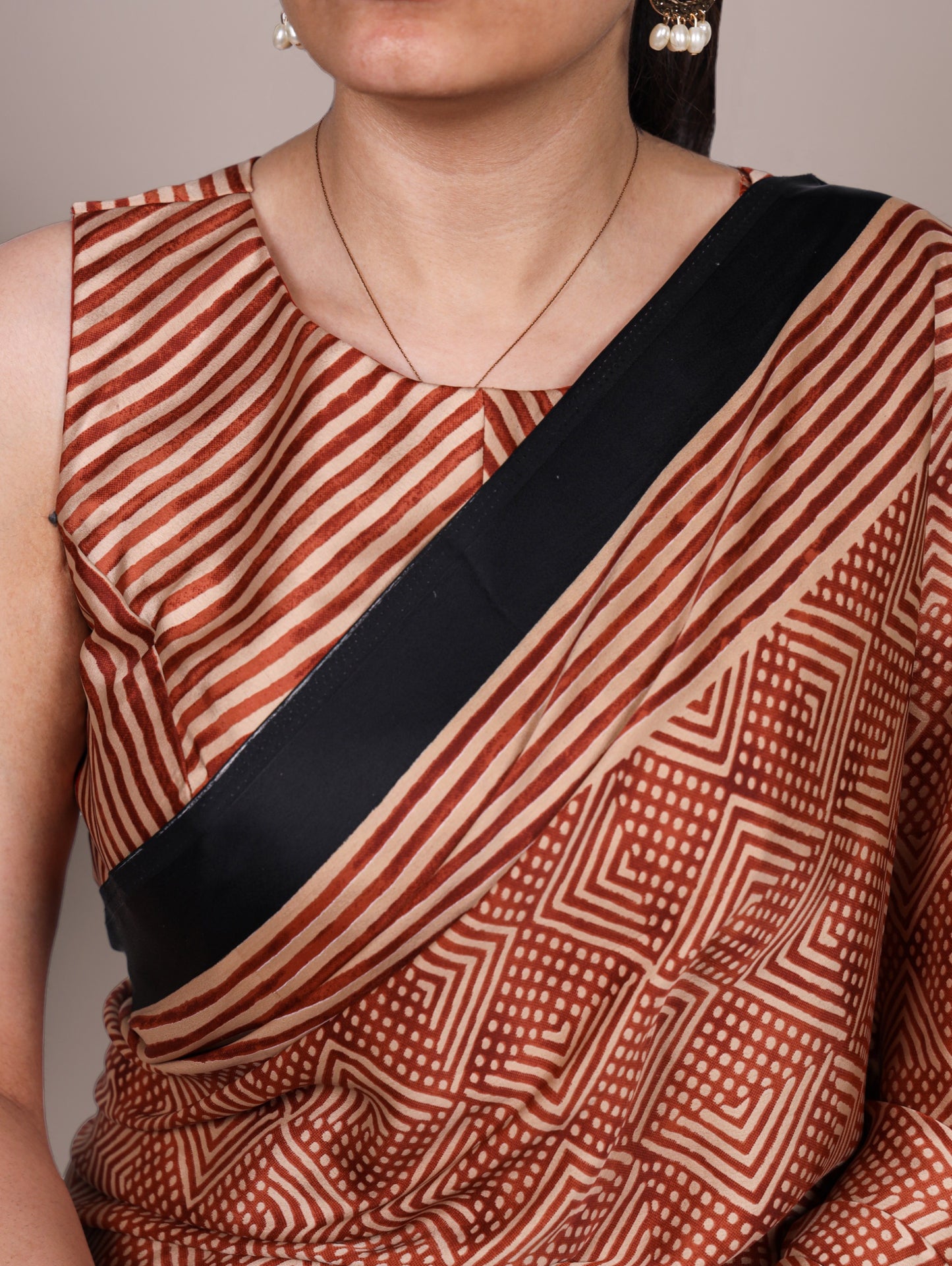 Crafted in soft dull silk with statement fancy prints, this saree blends classic charm with a modern touch 🌸