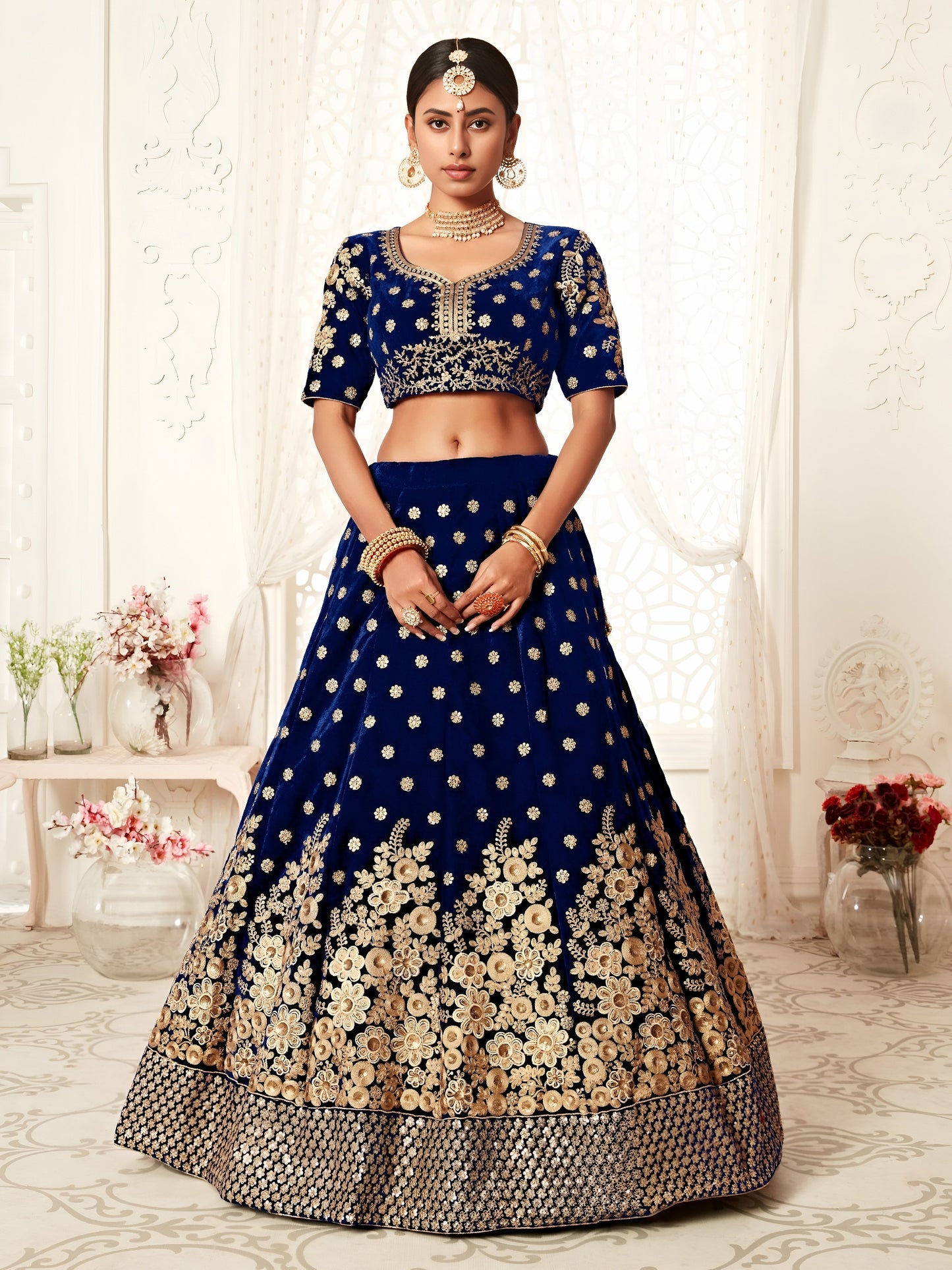 👑 Royal Purple Velvet Bridal Lehenga 💫
