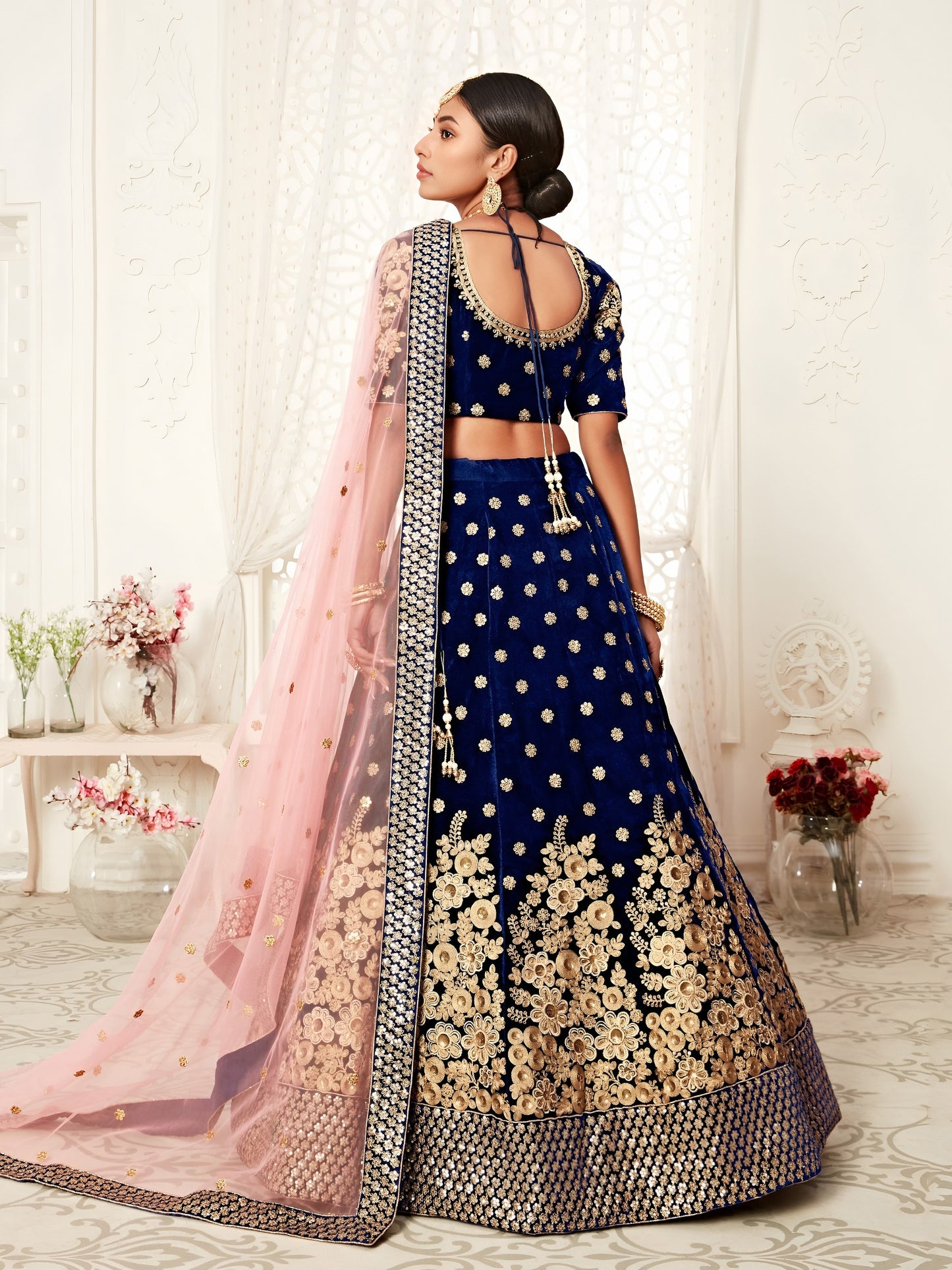 👑 Royal Purple Velvet Bridal Lehenga 💫