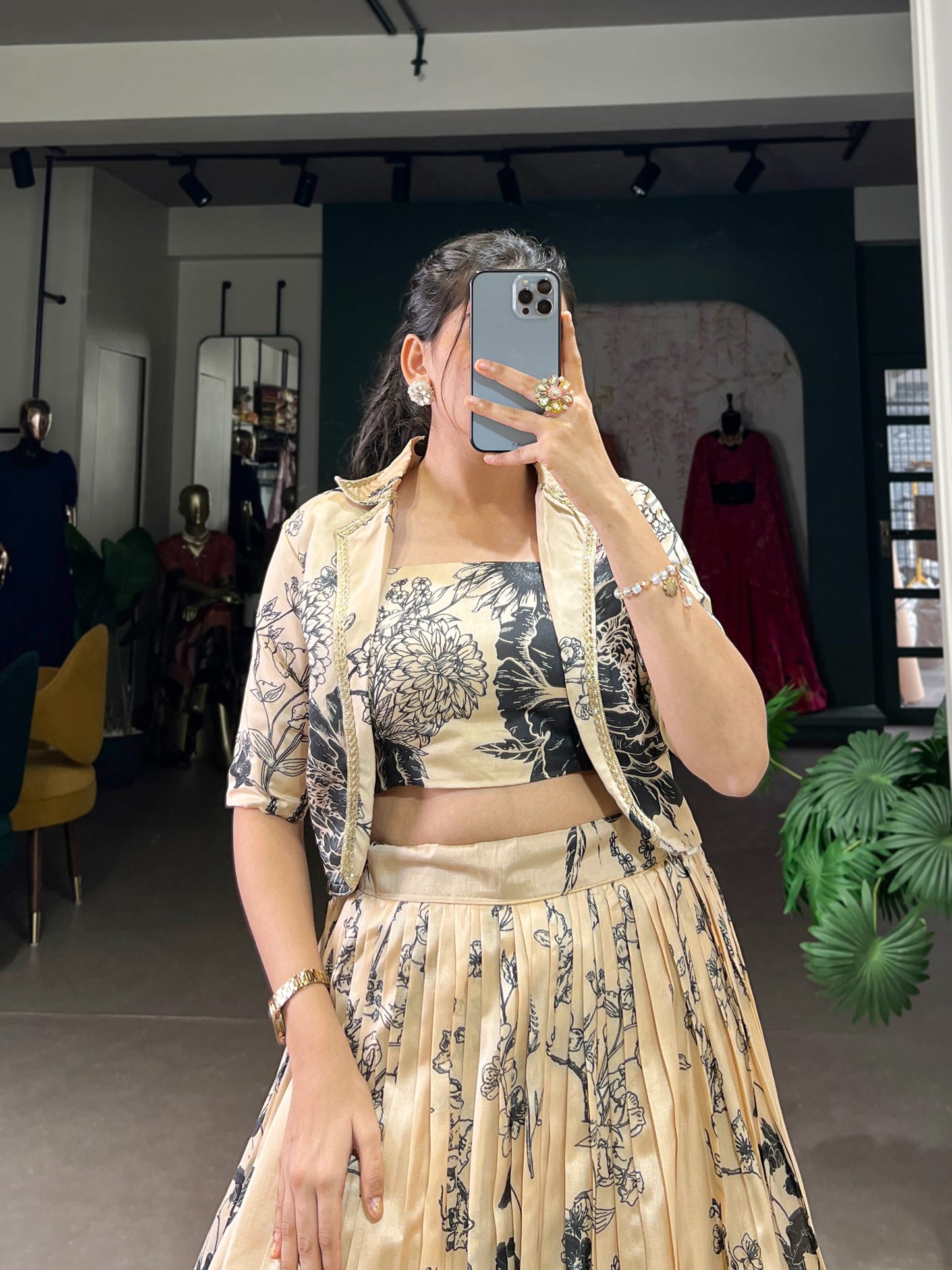 Tasar Silk, blooming with charm 🌻