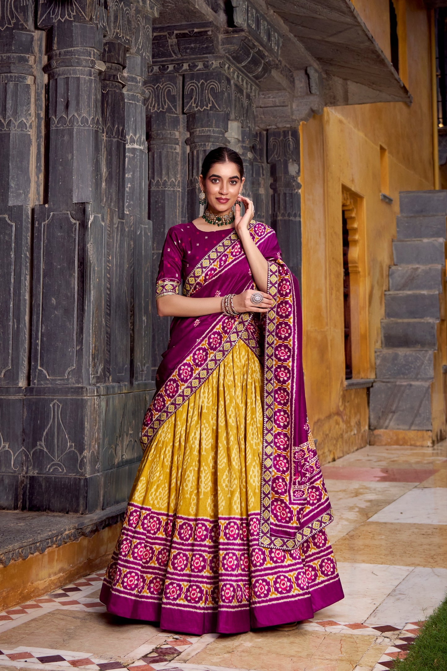 When the richness of Tasar silk meets the art of Ikkat – tradition gets a stylish update. 🥀