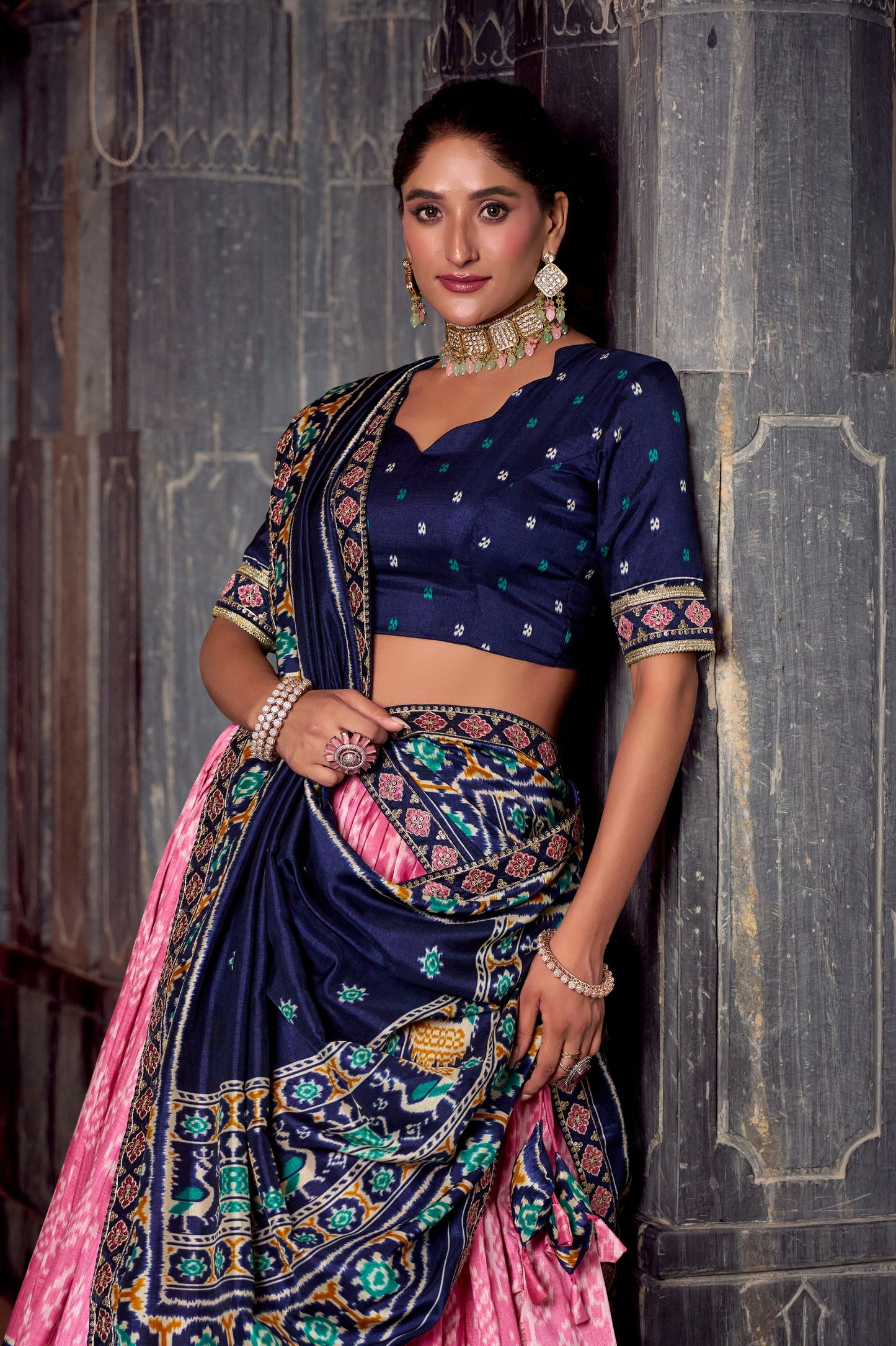 When the richness of Tasar silk meets the art of Ikkat – tradition gets a stylish update. 🥀
