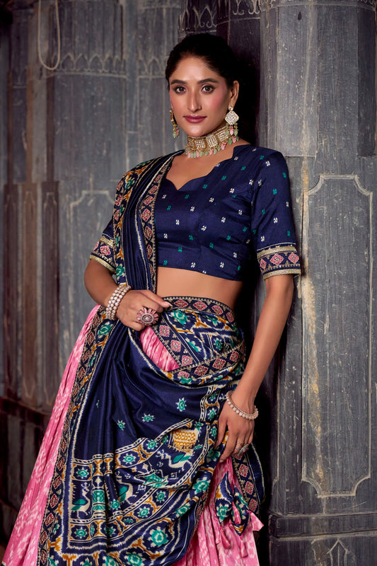 When the richness of Tasar silk meets the art of Ikkat – tradition gets a stylish update. 🥀