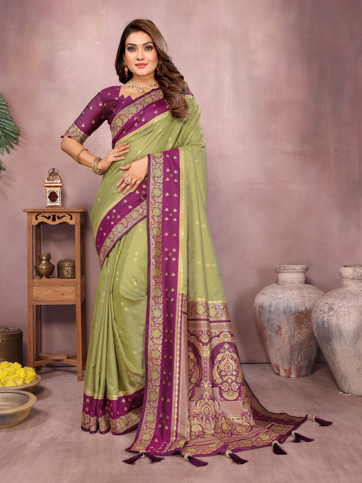 Pure Silks Embrace Ethical Fashion, Unwind in Luxurious Comfort with this Sustainable Treasure!" 🌿