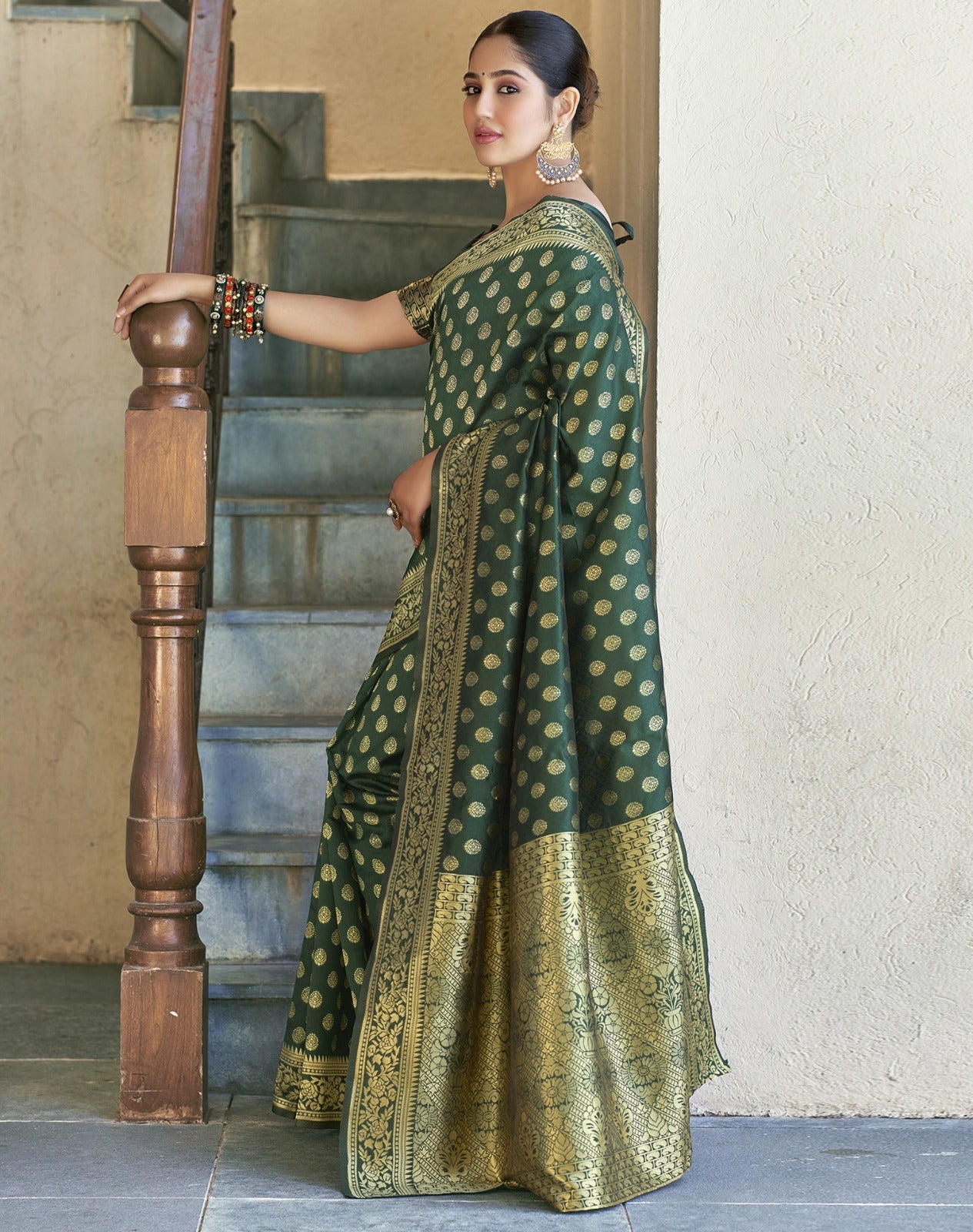 Silk Saree from the this store is adorned with beautiful Zari work in form of traditional motifs.