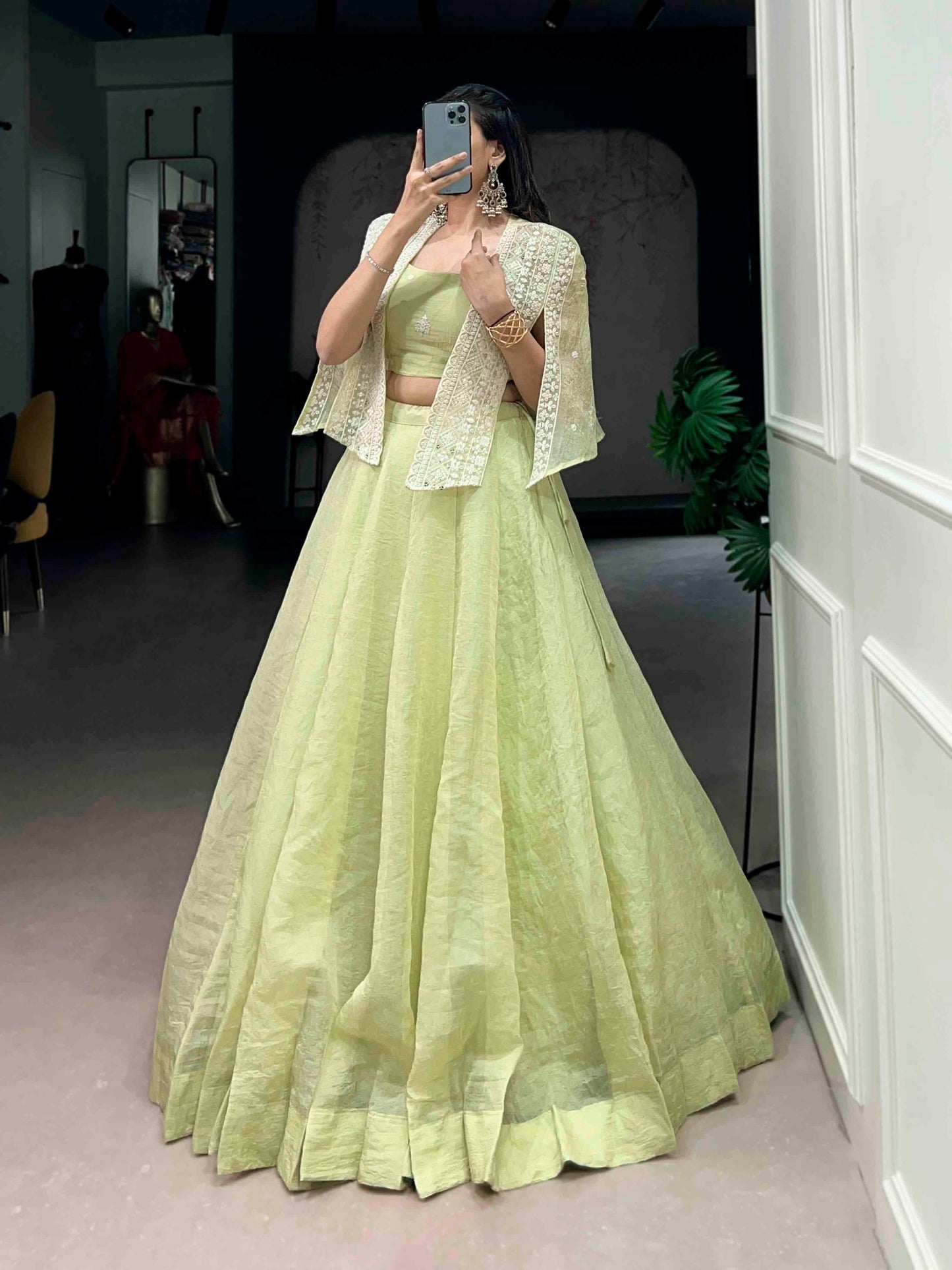 Crafted in soft Allnen crush fabric and detailed with sequins & thread embroidery, this lehenga is all about effortless elegance and festive charm. 🌸