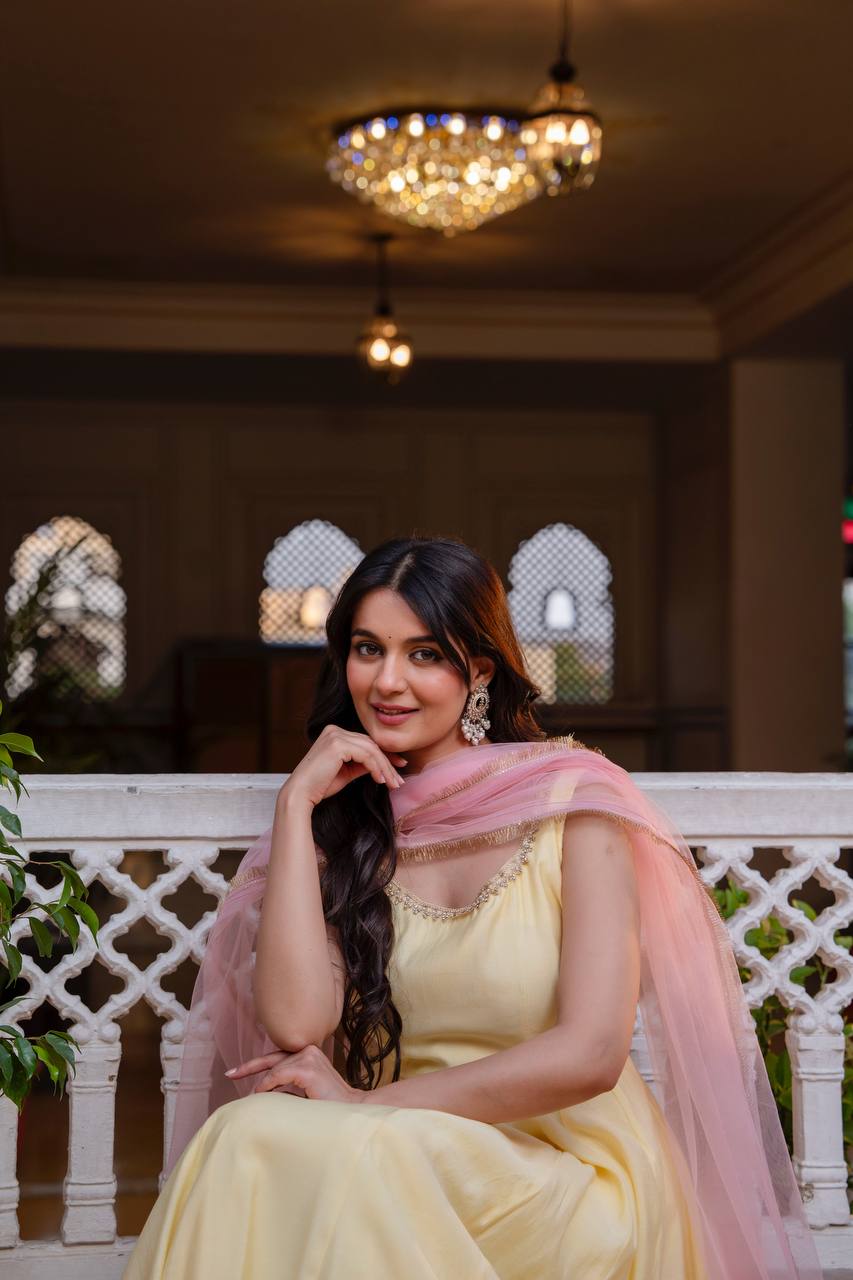 Presenting New Ready-Made Gown Pant With Dupatta Collection*  🔥😍🥰