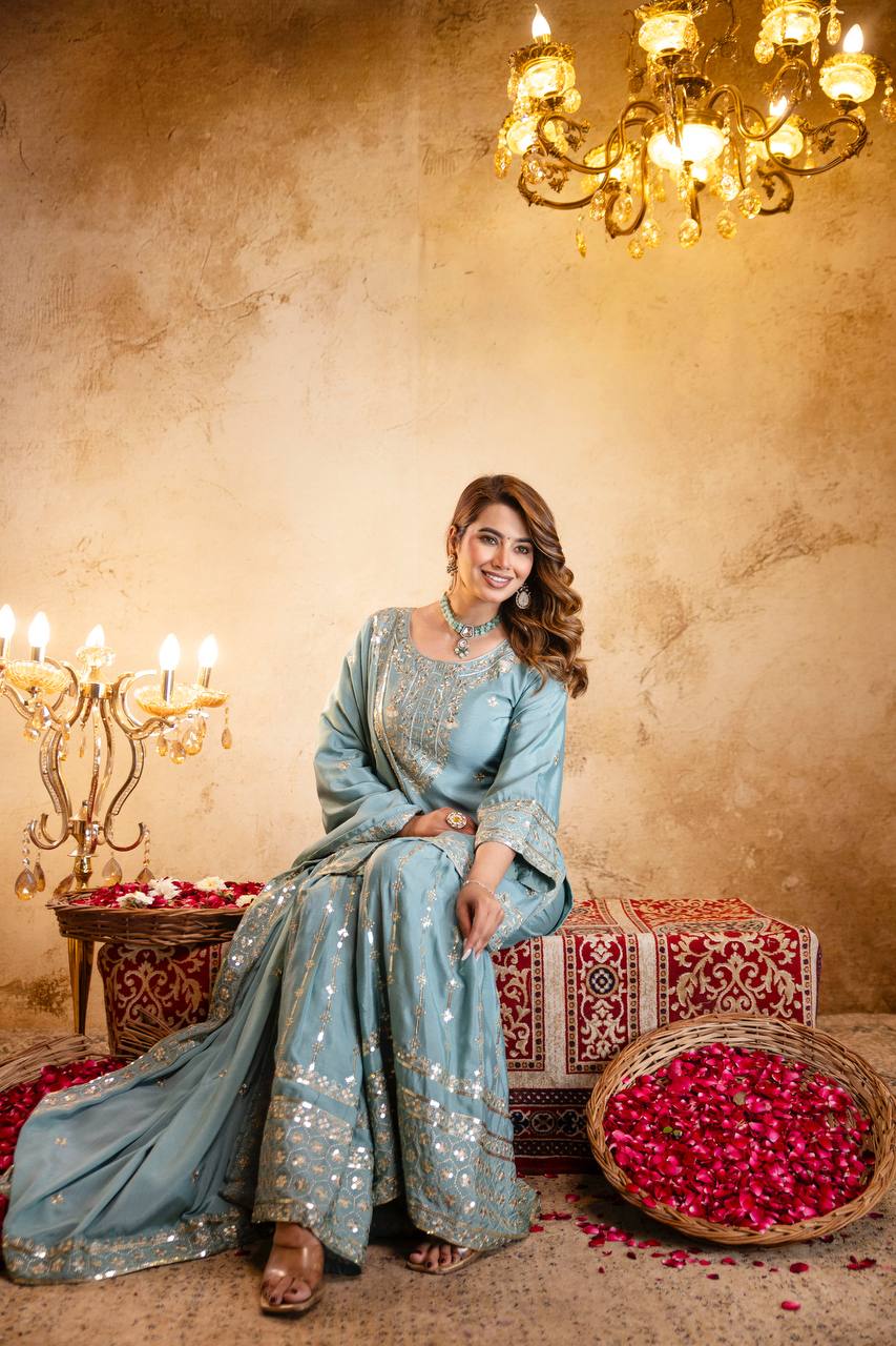 Presenting New Ready-Made Kurti Sarara Collection*  🔥😍🥰