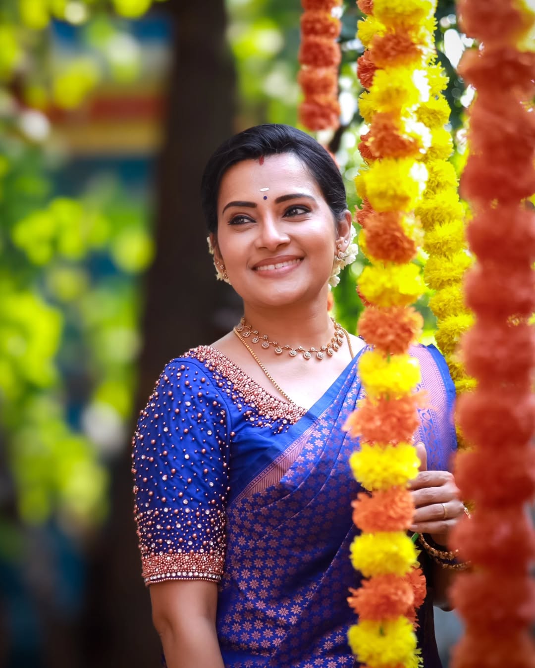 Silk Saree from the this store is adorned with beautiful Zari work in form of traditional motifs.