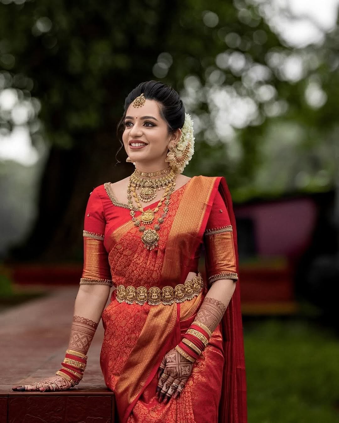 Silk Saree from the this store is adorned with beautiful Zari work in form of traditional motifs.