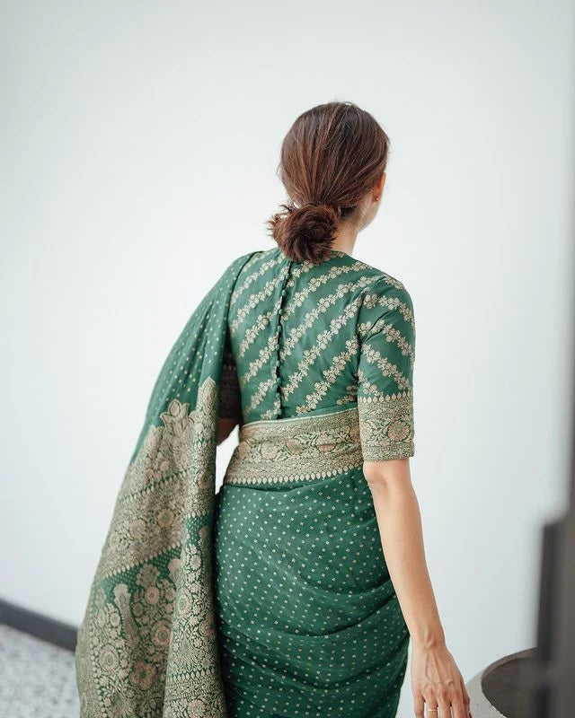This beautiful saree is elegantly decorated with gorgeous Solid Jacquard weave that gives a perfect look to the outfit.