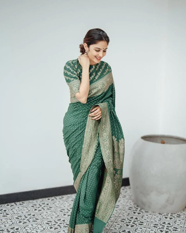 This beautiful saree is elegantly decorated with gorgeous Solid Jacquard weave that gives a perfect look to the outfit.